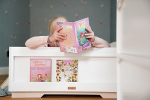 Ab wann kann ein Baby im Bodenbett schlafen?